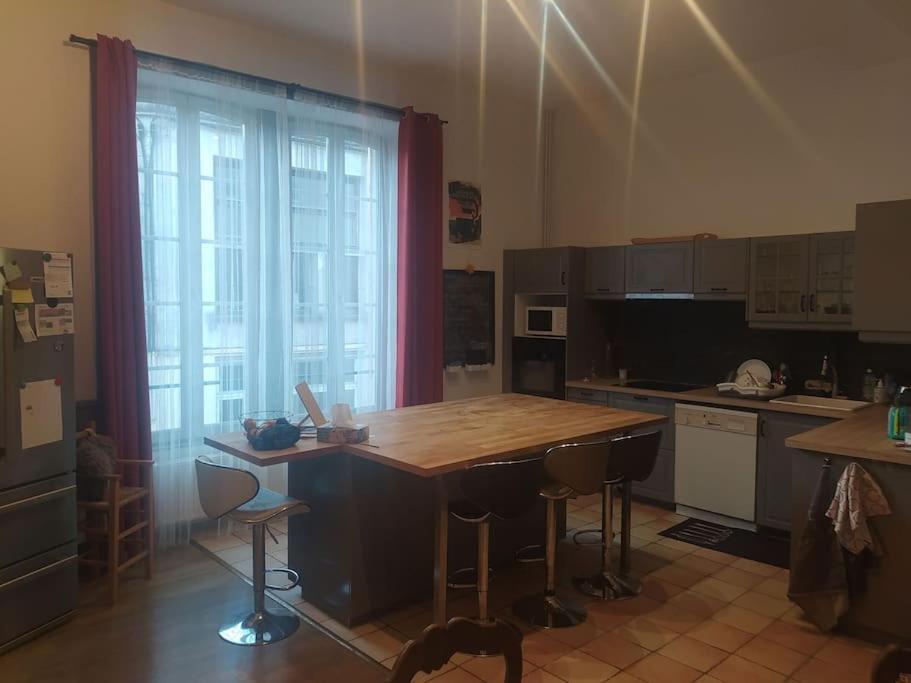 Chambre Dans Appartement De Caractere Dole Buitenkant foto